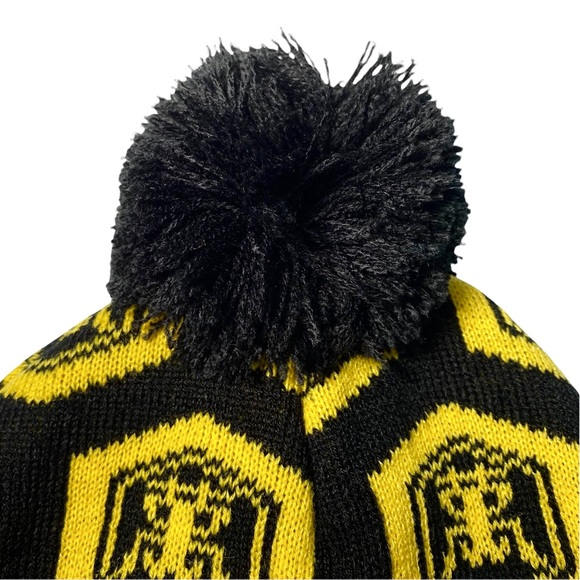 Beanie Kikkoman w/ Pom Black & Yellow Soy Sauce - Picture 3 of 6